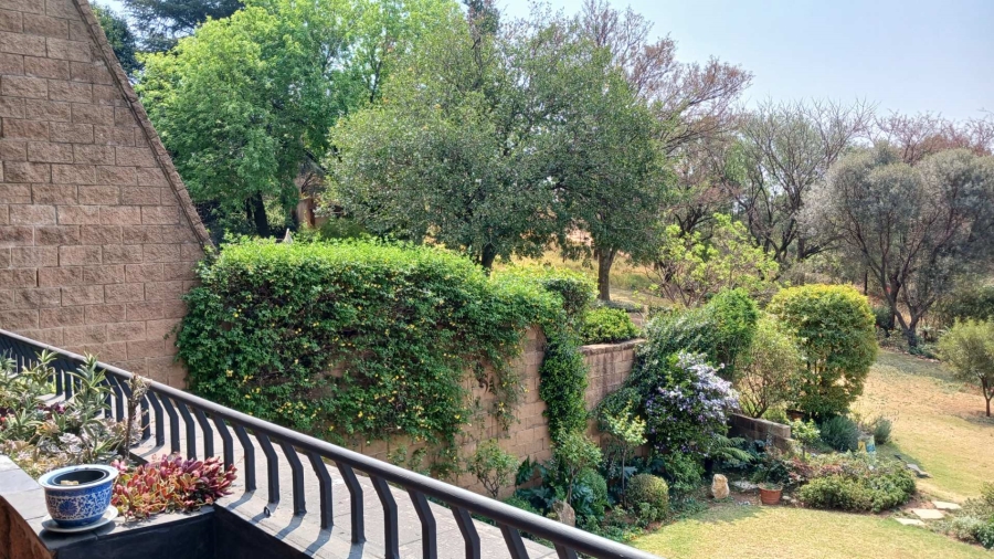 To Let 3 Bedroom Property for Rent in Hurlingham Manor Gauteng