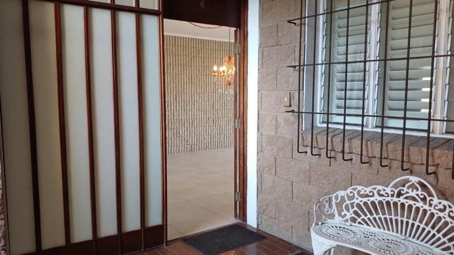 To Let 3 Bedroom Property for Rent in Hurlingham Manor Gauteng