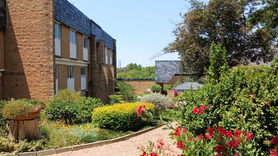 To Let 3 Bedroom Property for Rent in Hurlingham Manor Gauteng