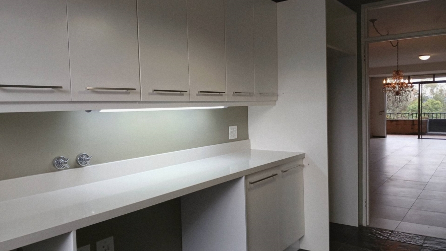 To Let 3 Bedroom Property for Rent in Hurlingham Manor Gauteng