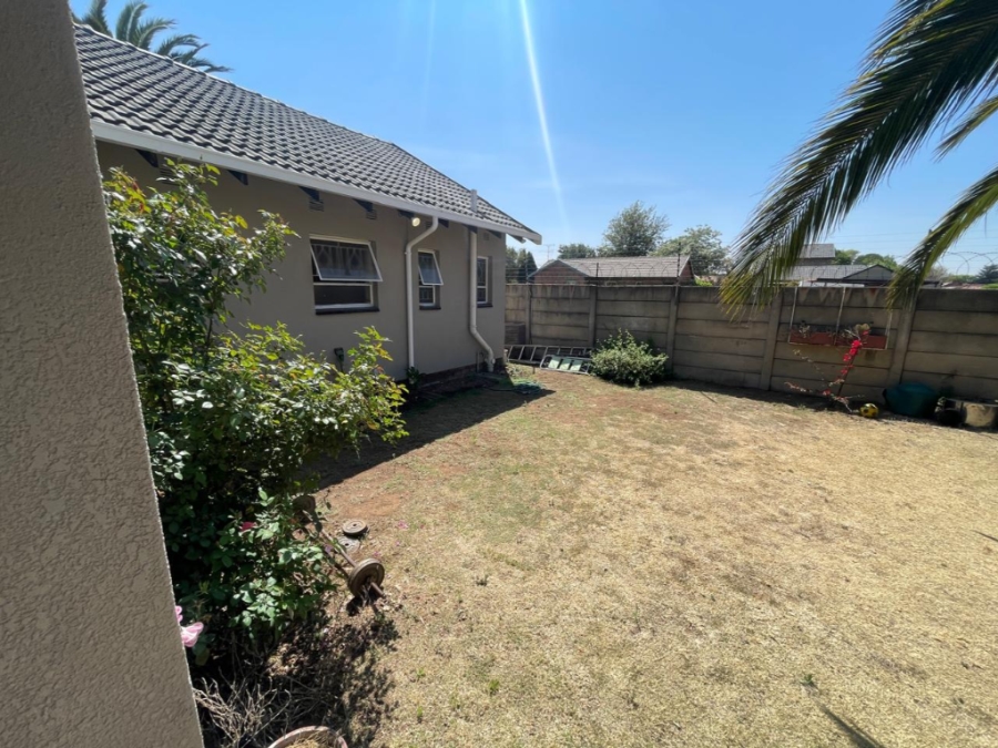 4 Bedroom Property for Sale in Mayberry Park Gauteng