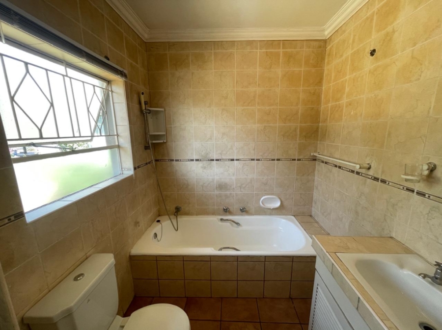 4 Bedroom Property for Sale in Mayberry Park Gauteng