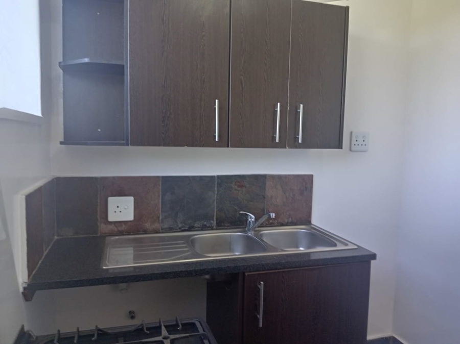 To Let 3 Bedroom Property for Rent in Cheltondale Gauteng