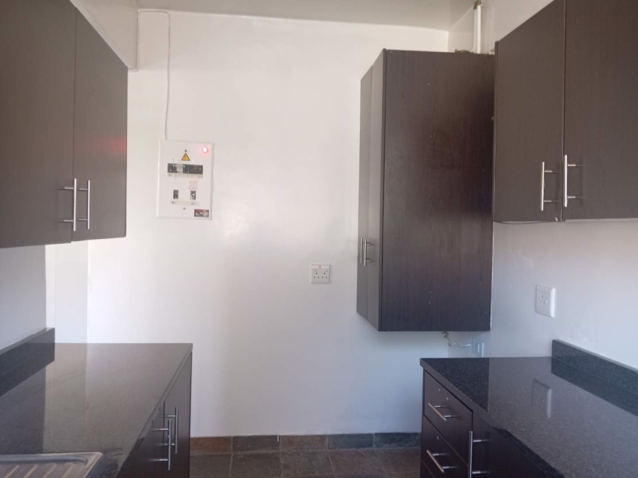 To Let 3 Bedroom Property for Rent in Cheltondale Gauteng
