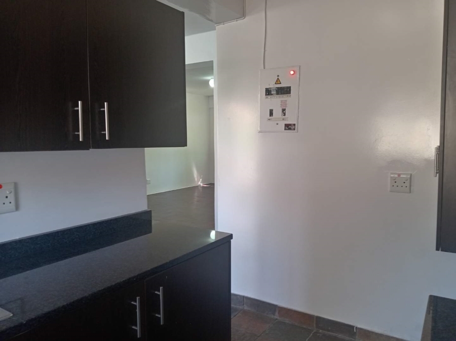 To Let 3 Bedroom Property for Rent in Cheltondale Gauteng
