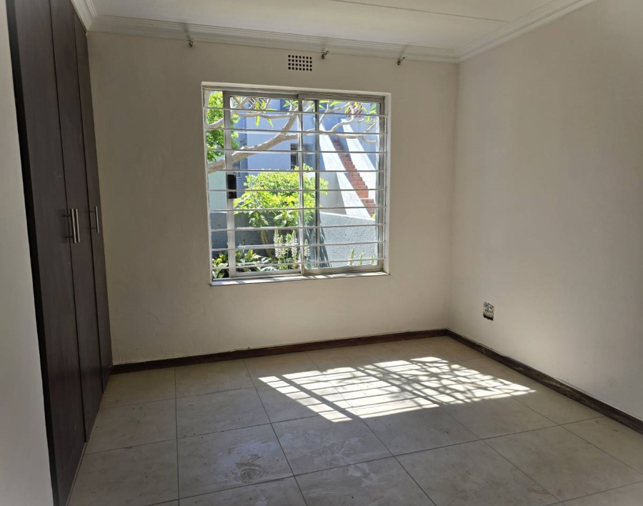 To Let 2 Bedroom Property for Rent in Sandown Gauteng
