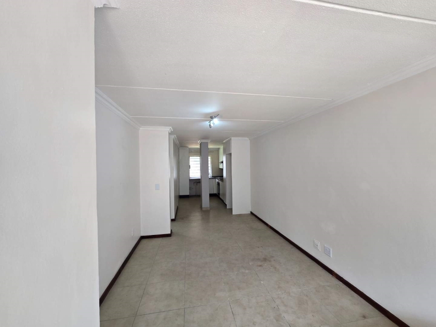 To Let 2 Bedroom Property for Rent in Sandown Gauteng