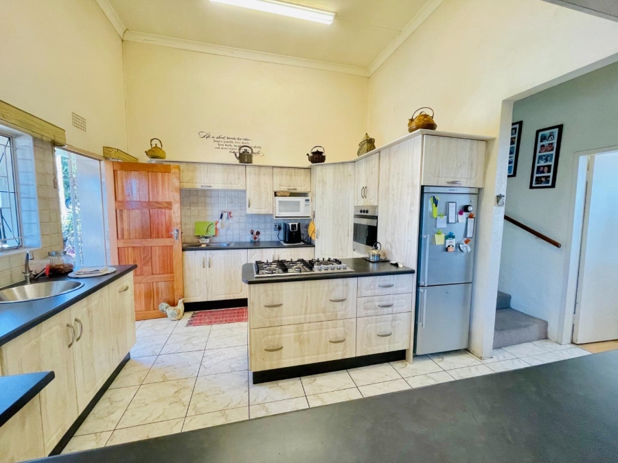 4 Bedroom Property for Sale in Linmeyer Gauteng