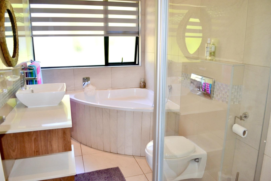 To Let 4 Bedroom Property for Rent in Hazeldean Gauteng