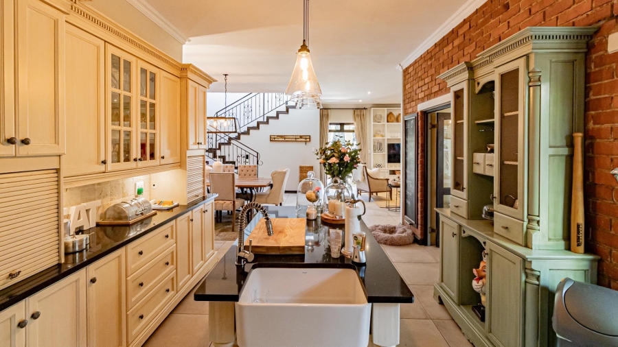 4 Bedroom Property for Sale in Dainfern Valley Gauteng