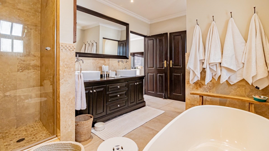 4 Bedroom Property for Sale in Dainfern Valley Gauteng