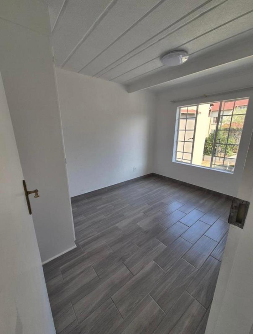To Let 2 Bedroom Property for Rent in Paulshof Gauteng
