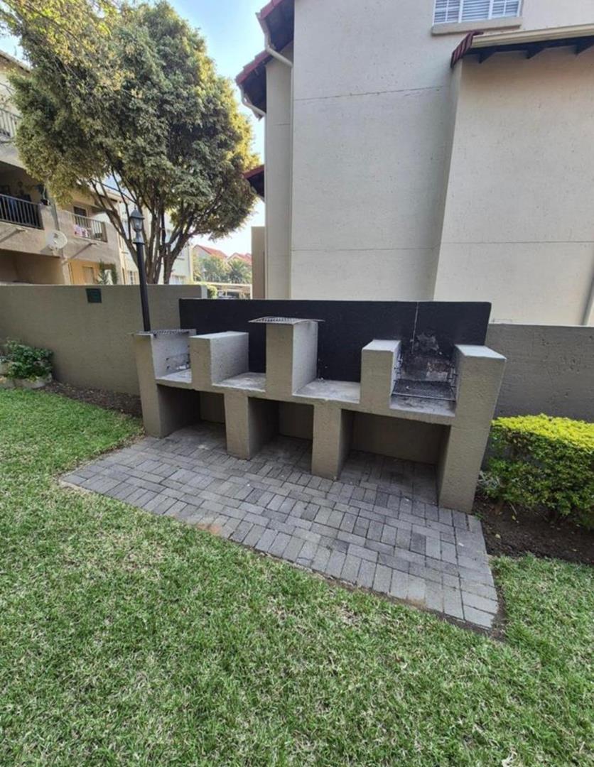 To Let 2 Bedroom Property for Rent in Paulshof Gauteng