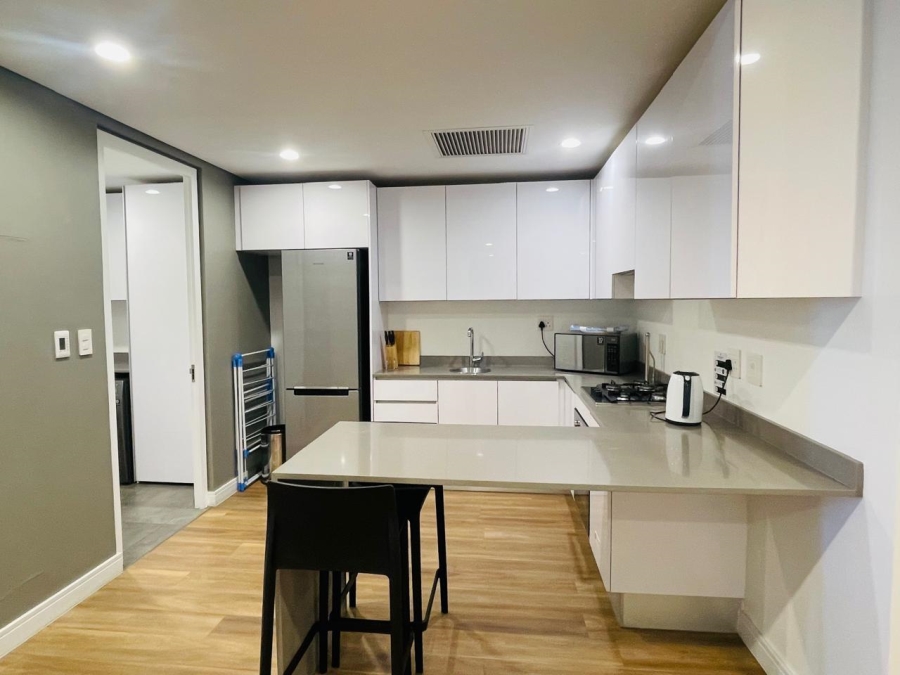 To Let 2 Bedroom Property for Rent in Illovo Gauteng