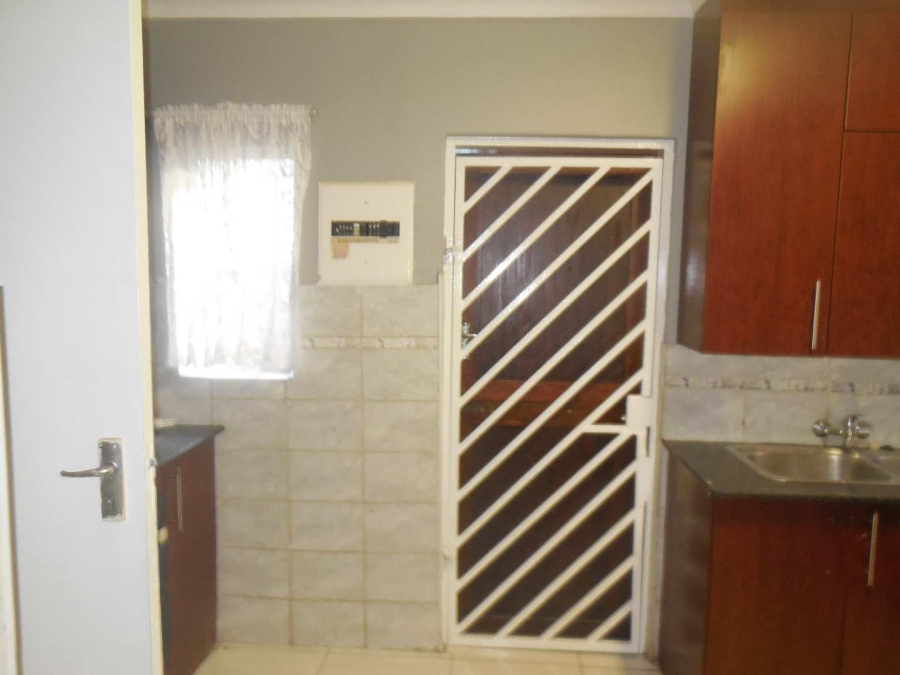 To Let 3 Bedroom Property for Rent in Eersterust Gauteng