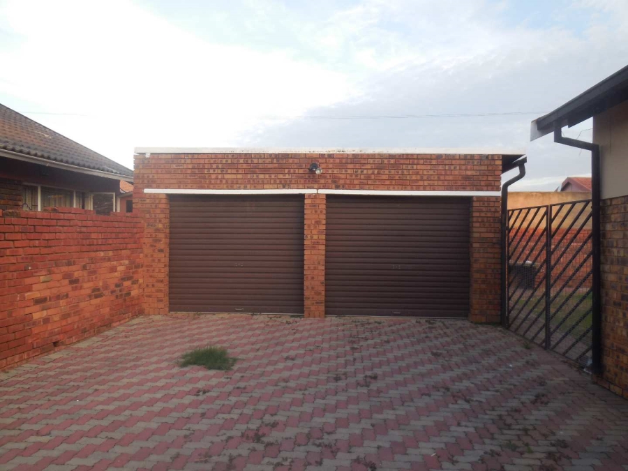 To Let 3 Bedroom Property for Rent in Eersterust Gauteng