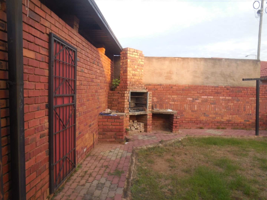 To Let 3 Bedroom Property for Rent in Eersterust Gauteng