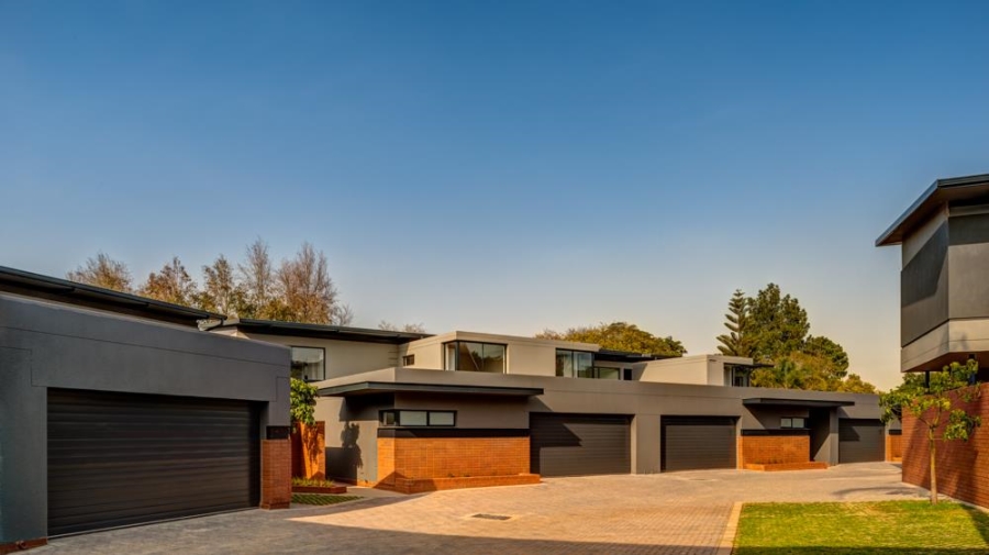 4 Bedroom Property for Sale in Waterkloof Ridge Gauteng