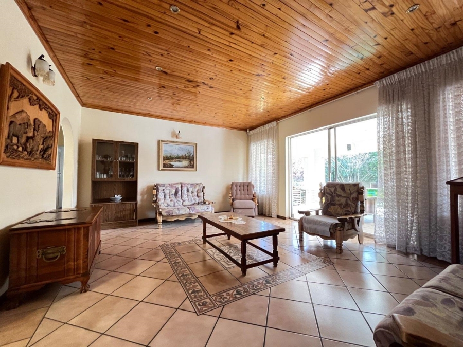 4 Bedroom Property for Sale in Crystal Park Gauteng
