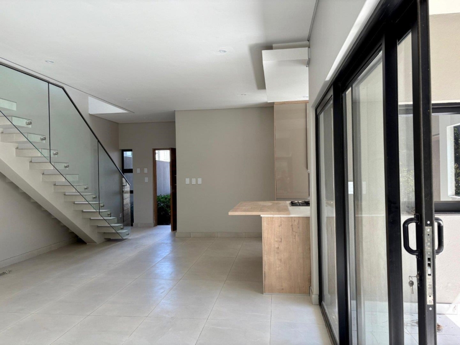 To Let 3 Bedroom Property for Rent in Bryanston Gauteng