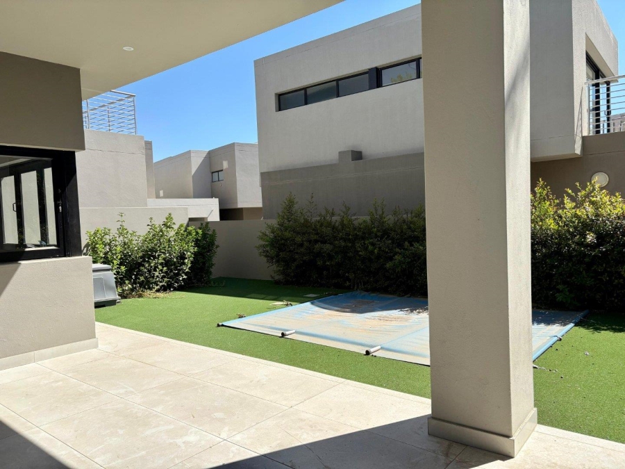 To Let 3 Bedroom Property for Rent in Bryanston Gauteng