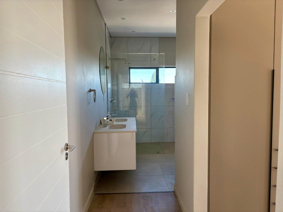 To Let 3 Bedroom Property for Rent in Bryanston Gauteng