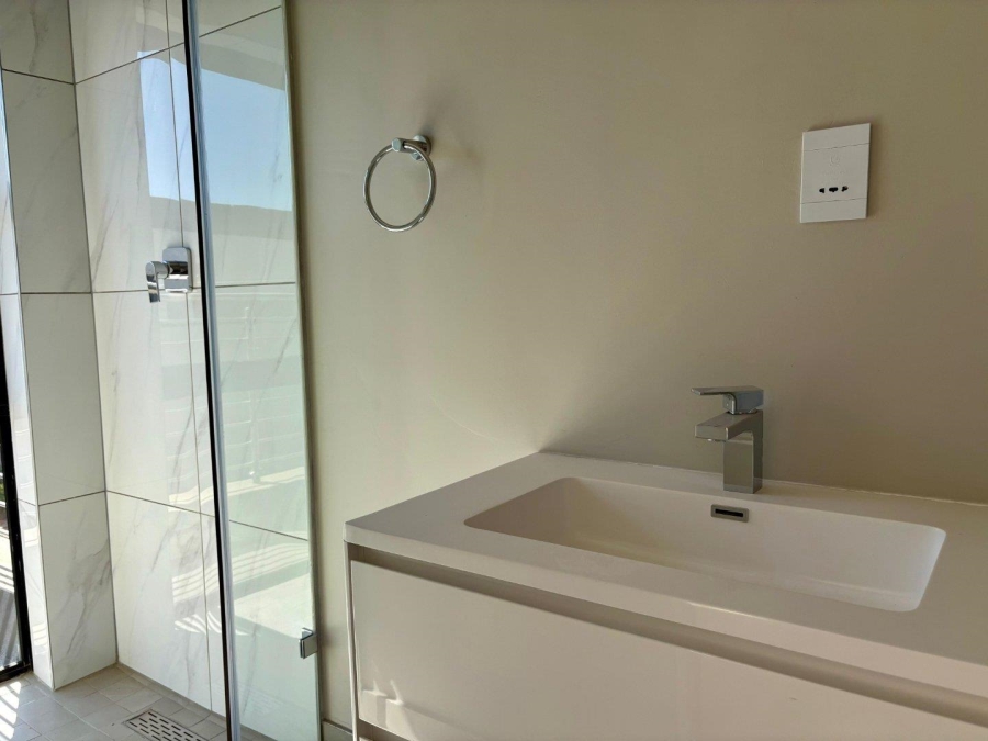 To Let 3 Bedroom Property for Rent in Bryanston Gauteng