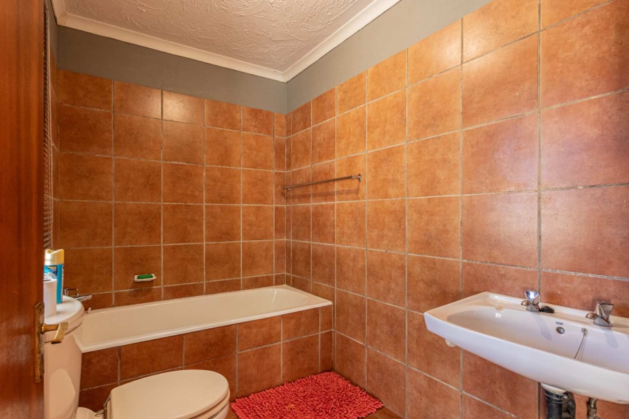 0 Bedroom Property for Sale in Poortview Gauteng