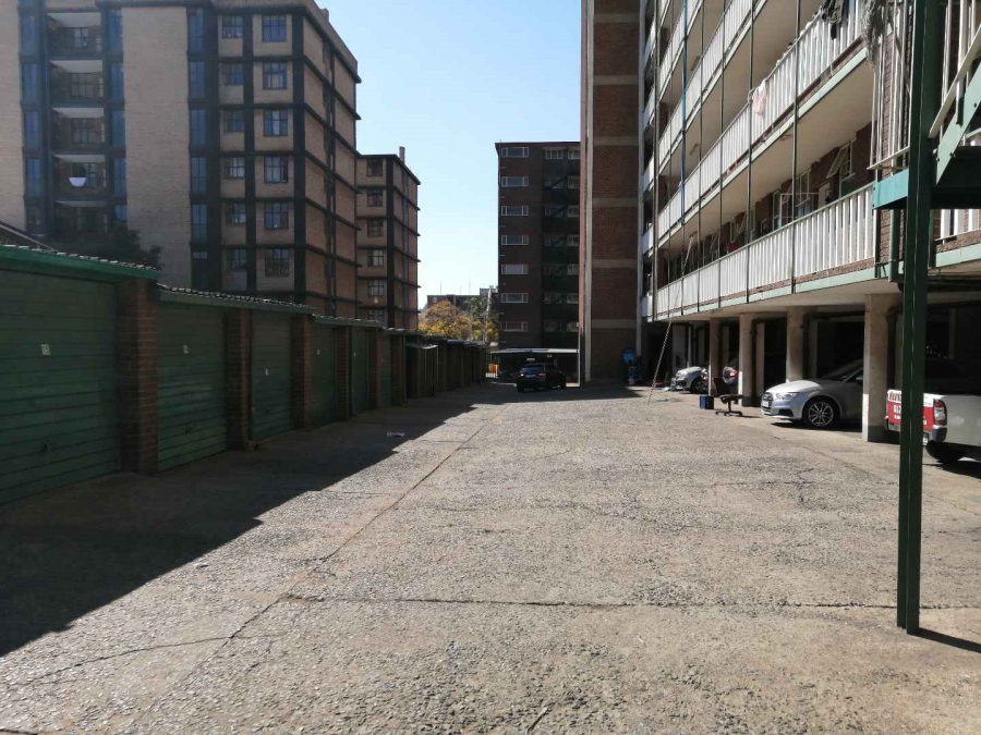1 Bedroom Property for Sale in Sunnyside Gauteng