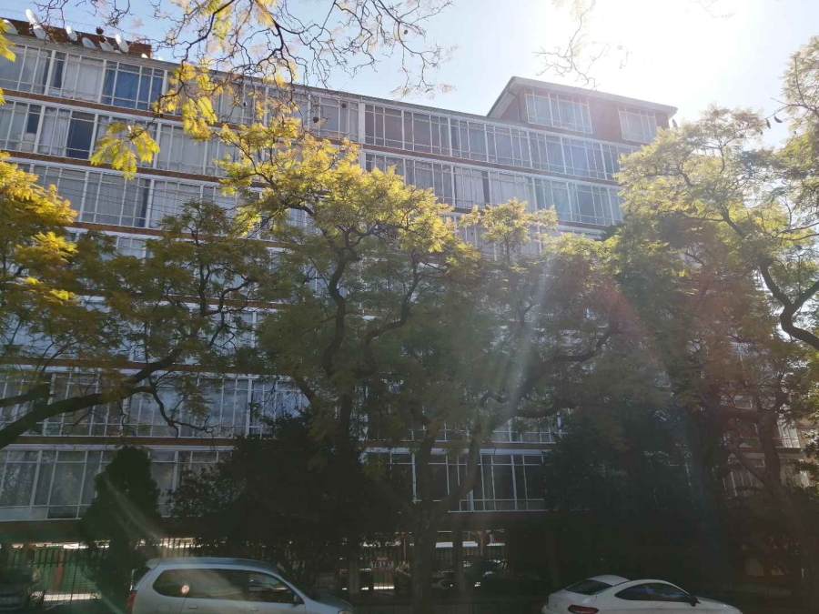 1 Bedroom Property for Sale in Sunnyside Gauteng