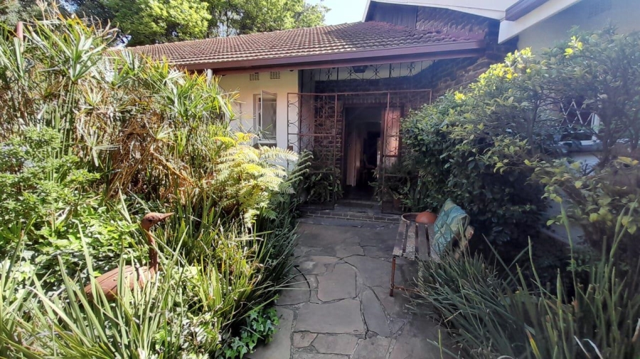 5 Bedroom Property for Sale in Aston Manor Gauteng