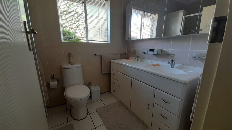 5 Bedroom Property for Sale in Aston Manor Gauteng