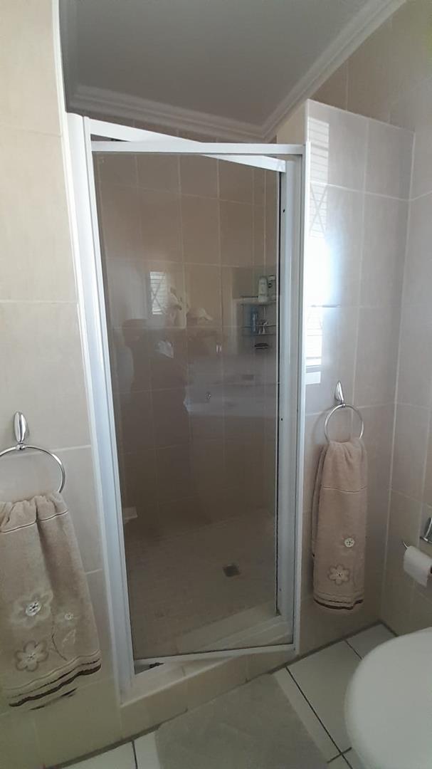 5 Bedroom Property for Sale in Aston Manor Gauteng