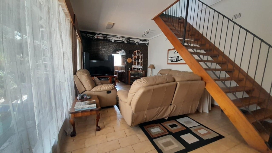 5 Bedroom Property for Sale in Aston Manor Gauteng