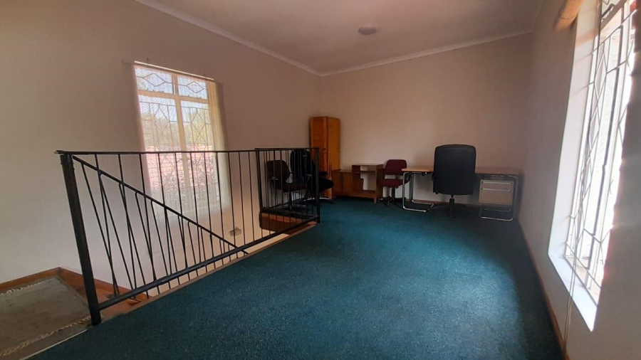 5 Bedroom Property for Sale in Aston Manor Gauteng