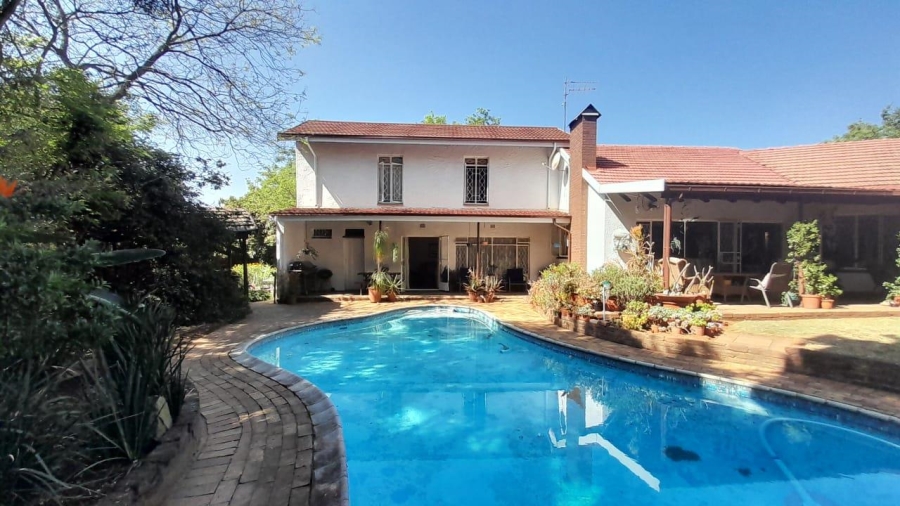 5 Bedroom Property for Sale in Aston Manor Gauteng