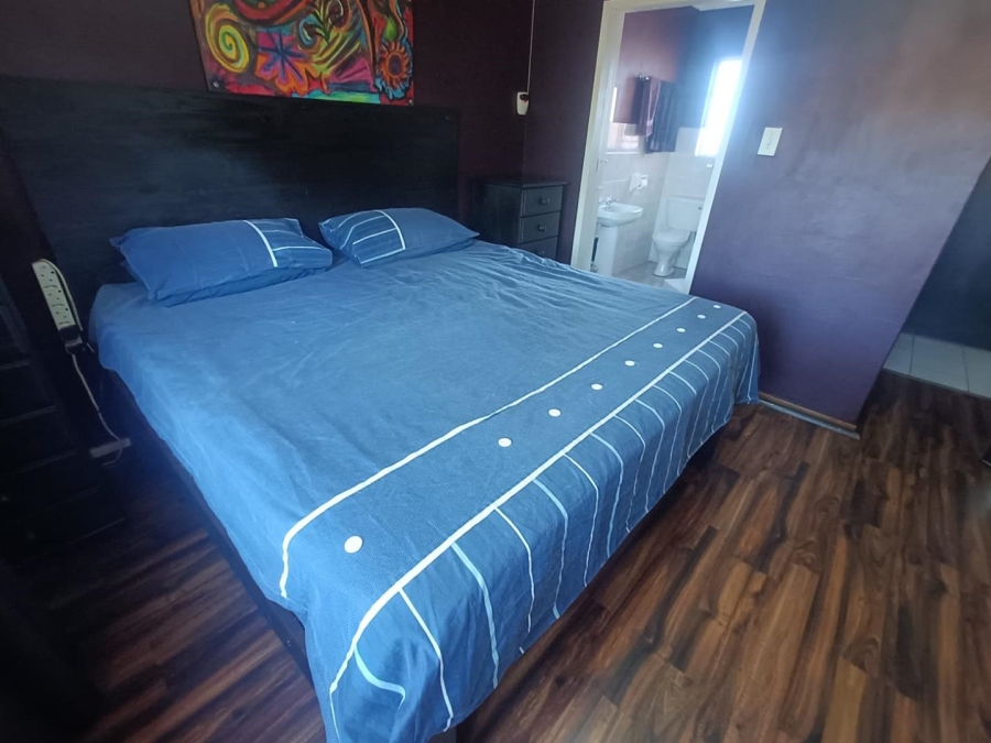 3 Bedroom Property for Sale in Die Hoewes Gauteng