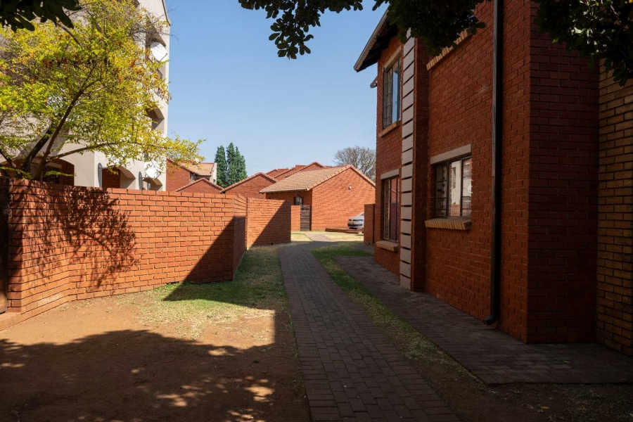 3 Bedroom Property for Sale in Eco Park Gauteng