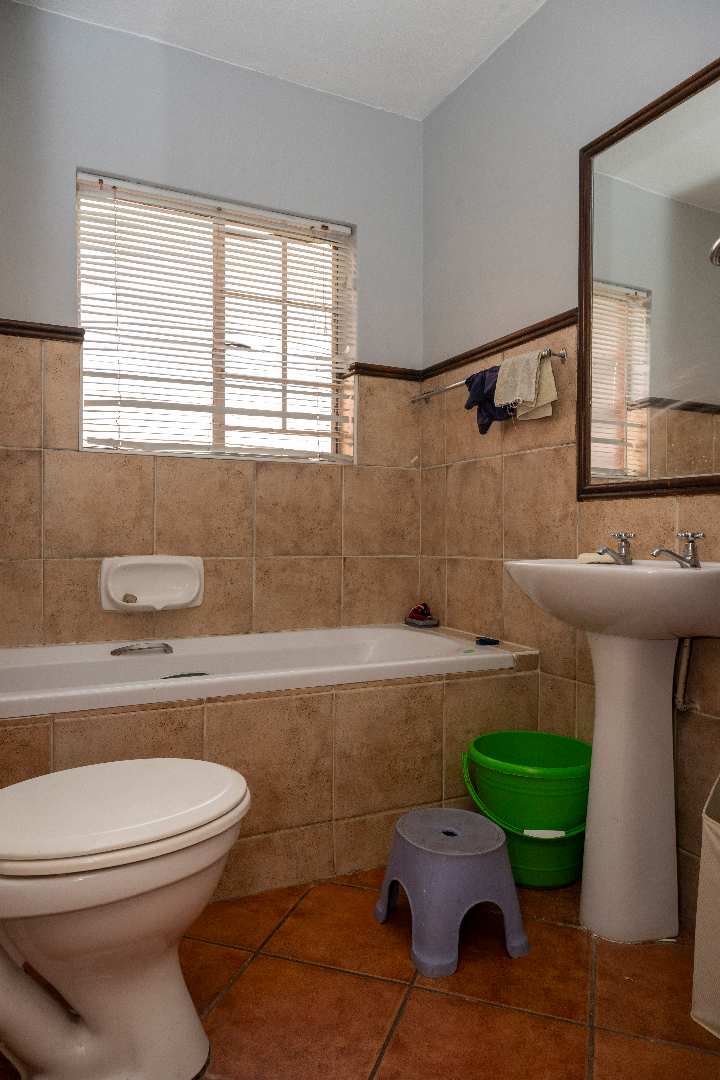 3 Bedroom Property for Sale in Eco Park Gauteng