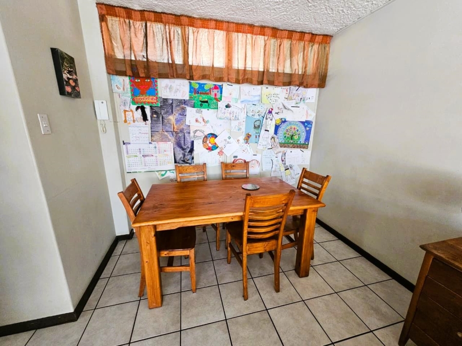 2 Bedroom Property for Sale in Queenswood Gauteng