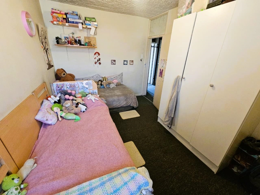 2 Bedroom Property for Sale in Queenswood Gauteng