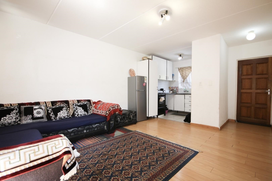 2 Bedroom Property for Sale in Lakefield Gauteng