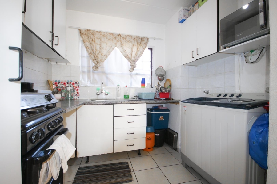 2 Bedroom Property for Sale in Lakefield Gauteng