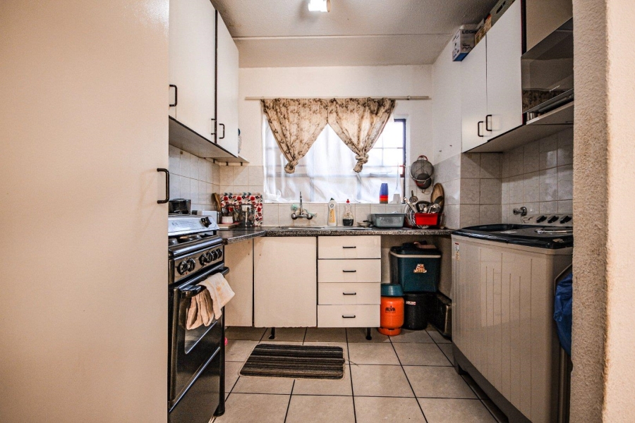 2 Bedroom Property for Sale in Lakefield Gauteng