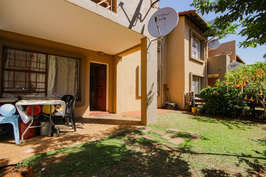 2 Bedroom Property for Sale in Lakefield Gauteng