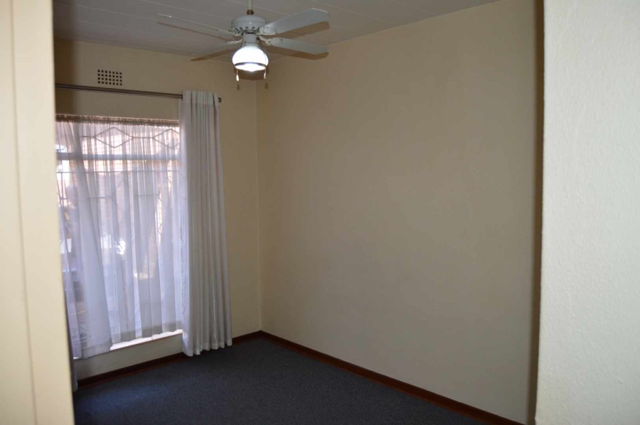 2 Bedroom Property for Sale in New Redruth Gauteng