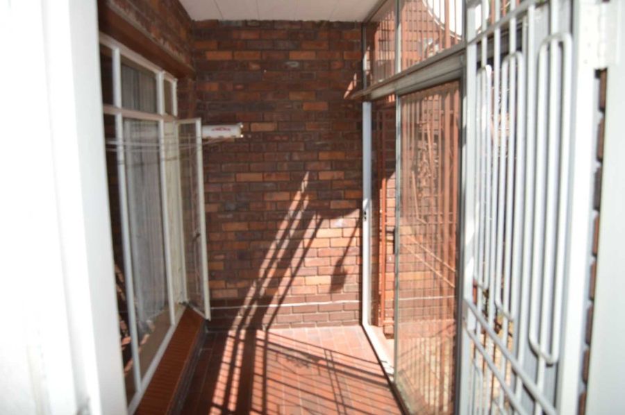2 Bedroom Property for Sale in New Redruth Gauteng
