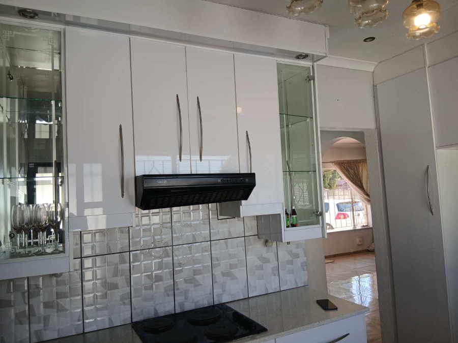 To Let 3 Bedroom Property for Rent in Mayberry Park Gauteng