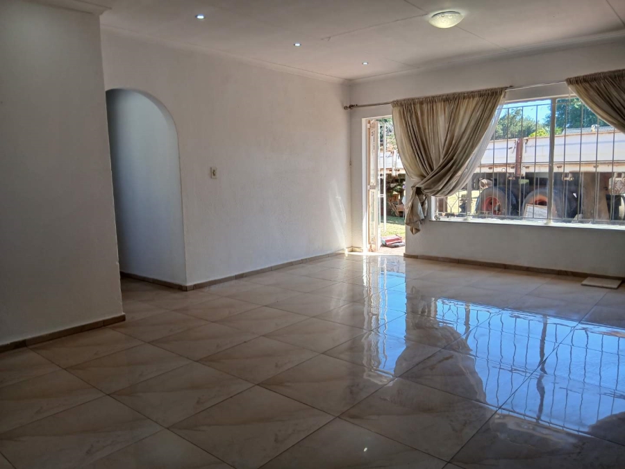 To Let 3 Bedroom Property for Rent in Mayberry Park Gauteng
