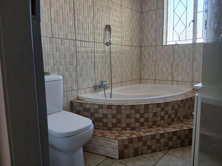 To Let 3 Bedroom Property for Rent in Mayberry Park Gauteng